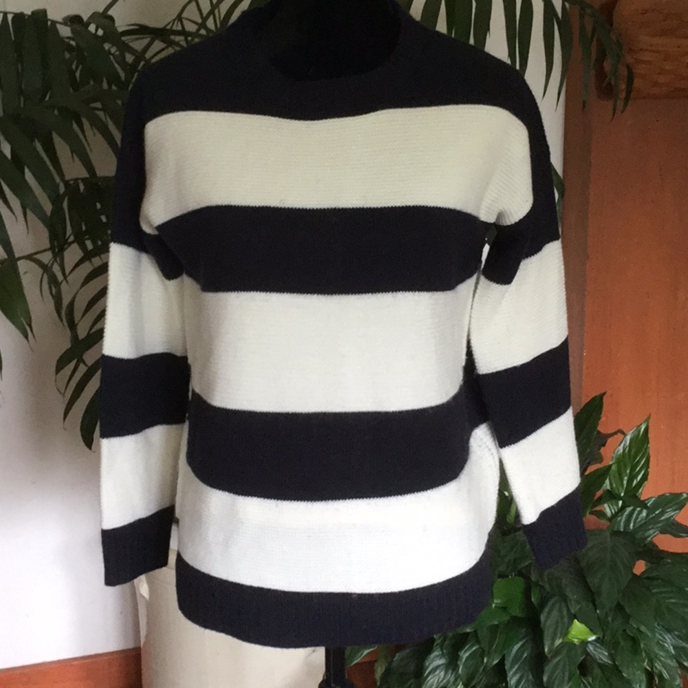 Forever 21 Sweater